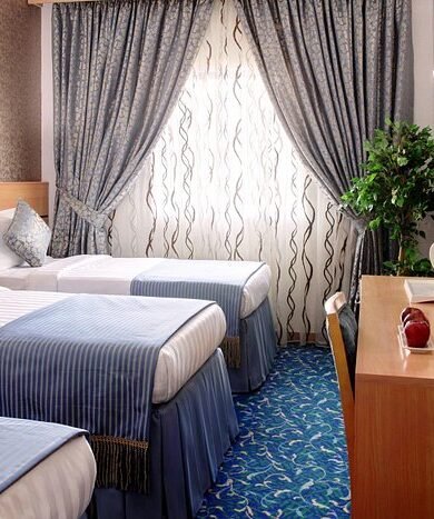 فندق كنزي الشيراتون (التسليم).