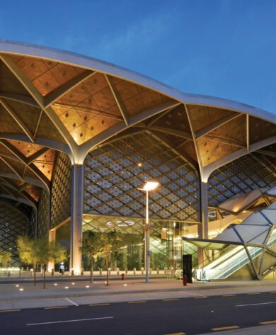 موقف سيارات محطة جدة HHR